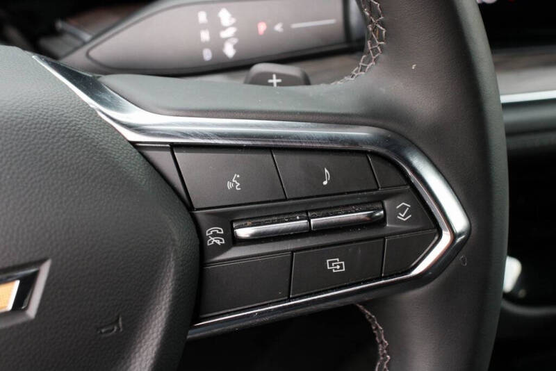 2025 Chevrolet Suburban LS