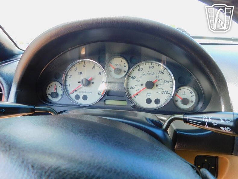 2002 Mazda MX-5 Miata LS