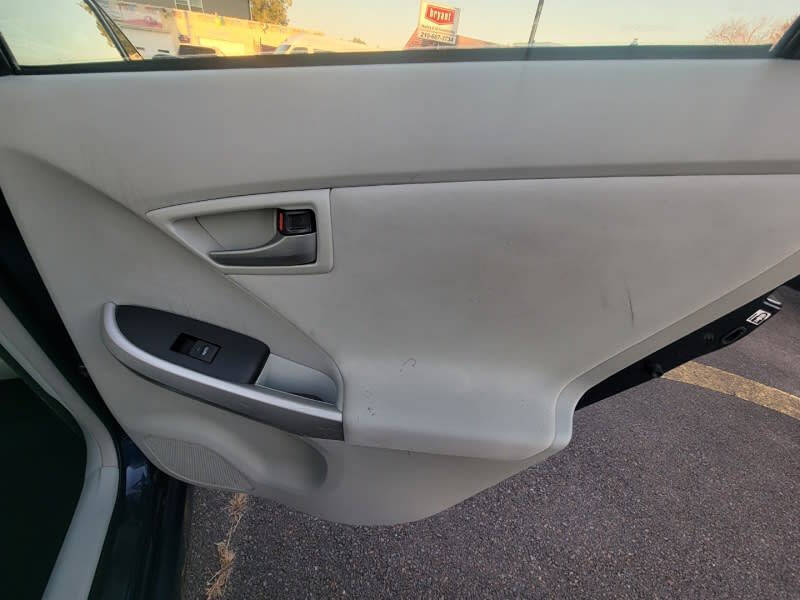 2013 Toyota Prius One