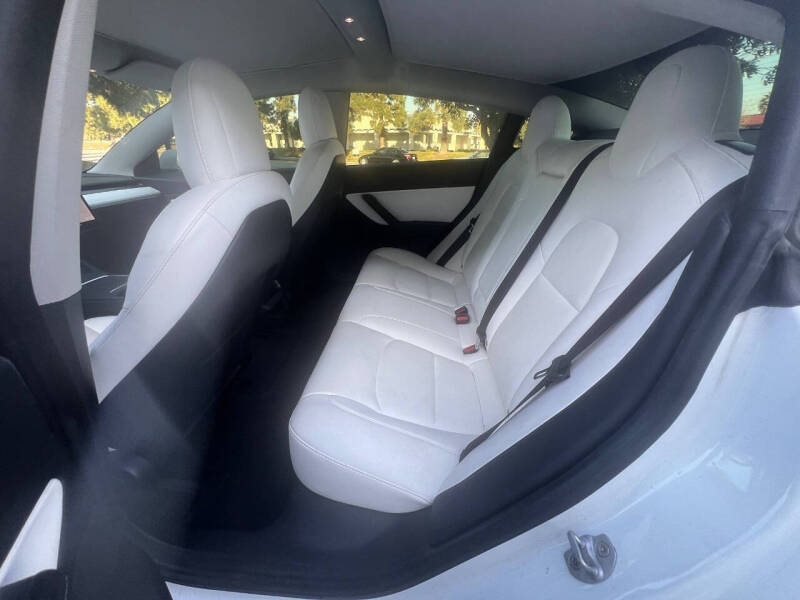 2021 Tesla Model 3 Standard Range Plus