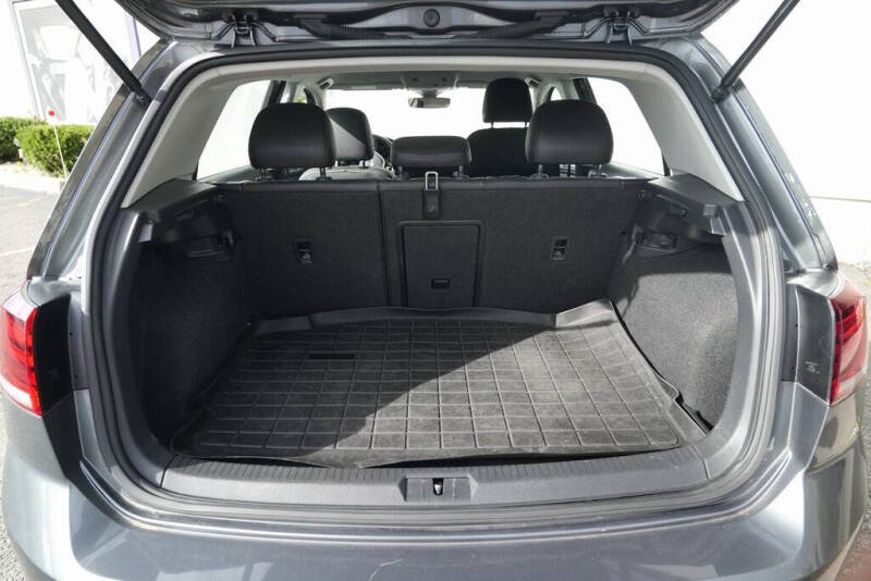 2019 Volkswagen e-Golf SEL Premium