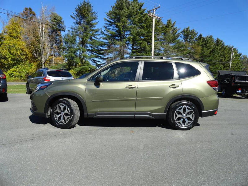 2023 Subaru Forester Premium