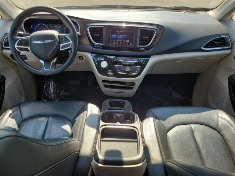 2019 Chrysler Pacifica Touring L