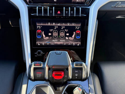 2020 Lamborghini Urus