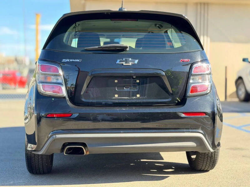 2019 Chevrolet Sonic LT Auto