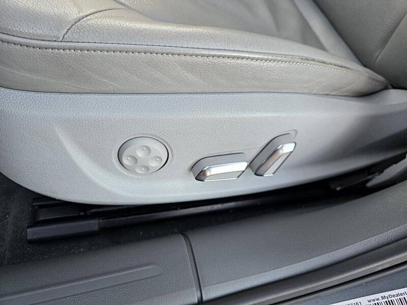 2014 Audi A4 2.0T quattro Premium Plus