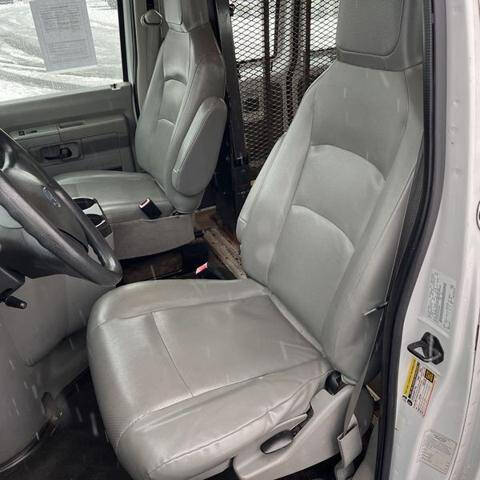 2013 Ford E-Series E-350 SD