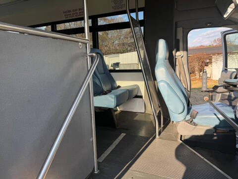 2017 Ford E-Series E-450 SD