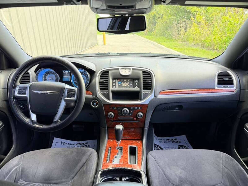 2012 Chrysler 300