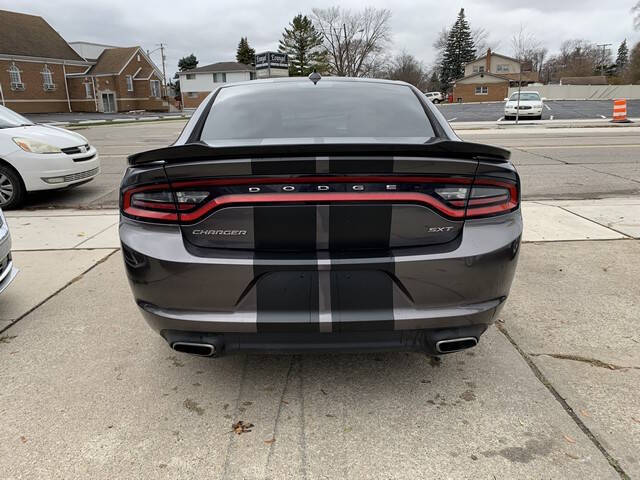 2016 Dodge Charger SXT