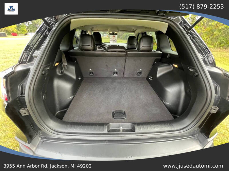 2020 Jeep Cherokee Altitude