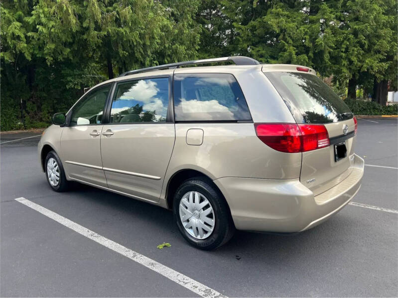 2005 Toyota Sienna