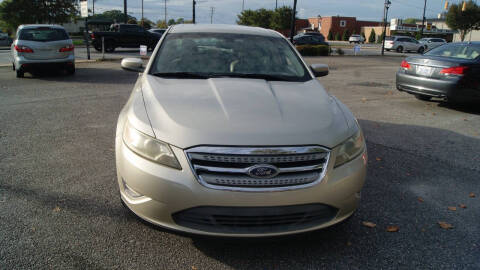 2010 Ford Taurus SEL