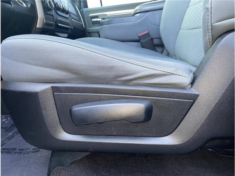 2013 RAM 1500 SLT