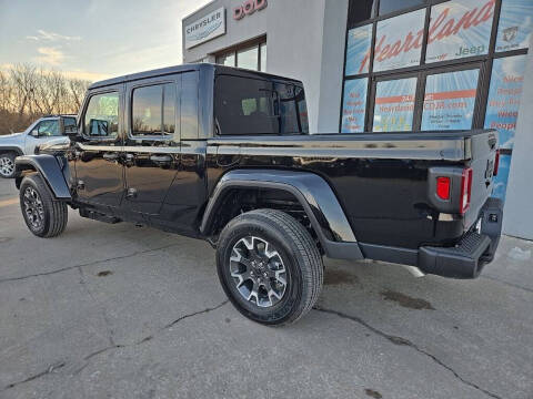 2026 Jeep Gladiator Sahara