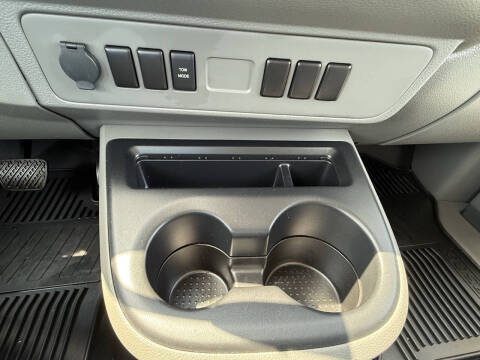 2016 Nissan NV 2500 HD S