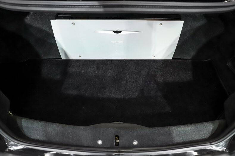 2003 Aston Martin V12 Vanquish