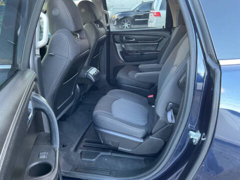 2017 Chevrolet Traverse LT