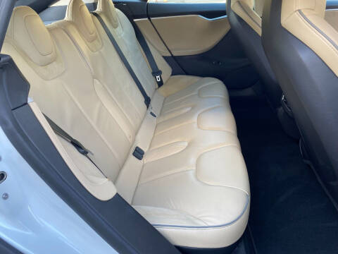 2012 Tesla Model S Performance