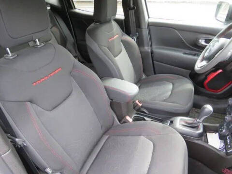 2023 Jeep Renegade Trailhawk