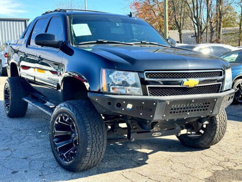 2013 Chevrolet Avalanche for sale at CU Carfinders in Norcross GA