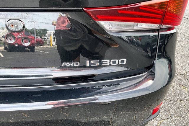 2017 Lexus IS 300