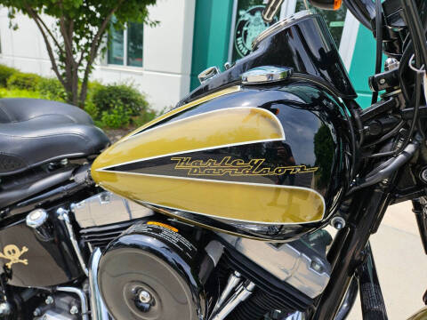 2009 Harley-Davidson FLSTSB CrossBones