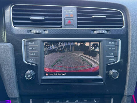 2017 Volkswagen Golf GTI S