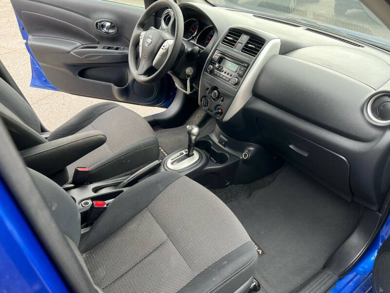 2017 Nissan Versa 1.6 SV