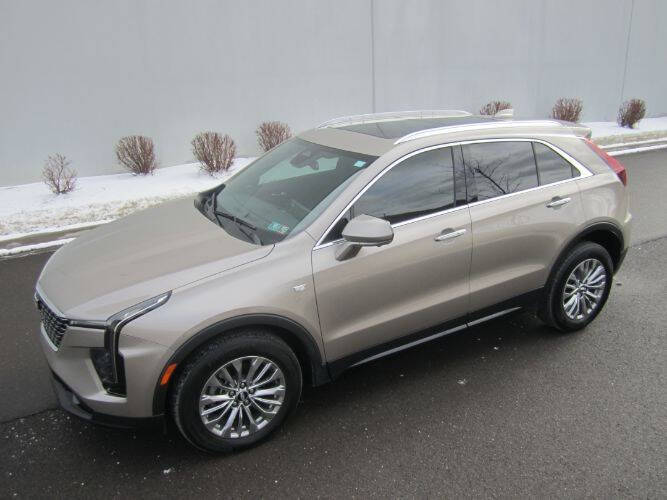 2025 Cadillac XT4 Premium Luxury