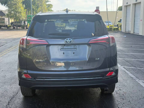 2018 Toyota RAV4 LE