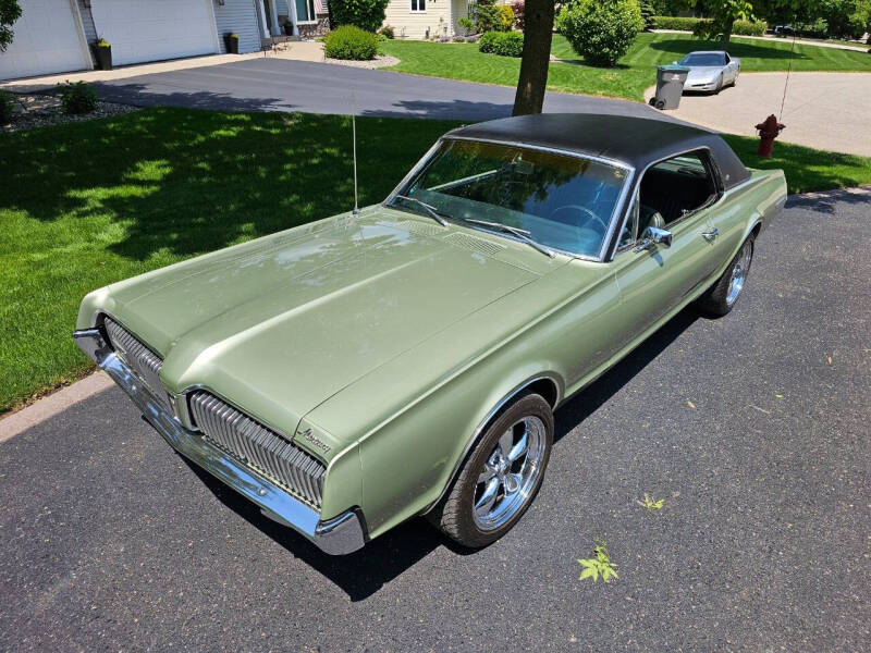 1967 Mercury Cougar XR7