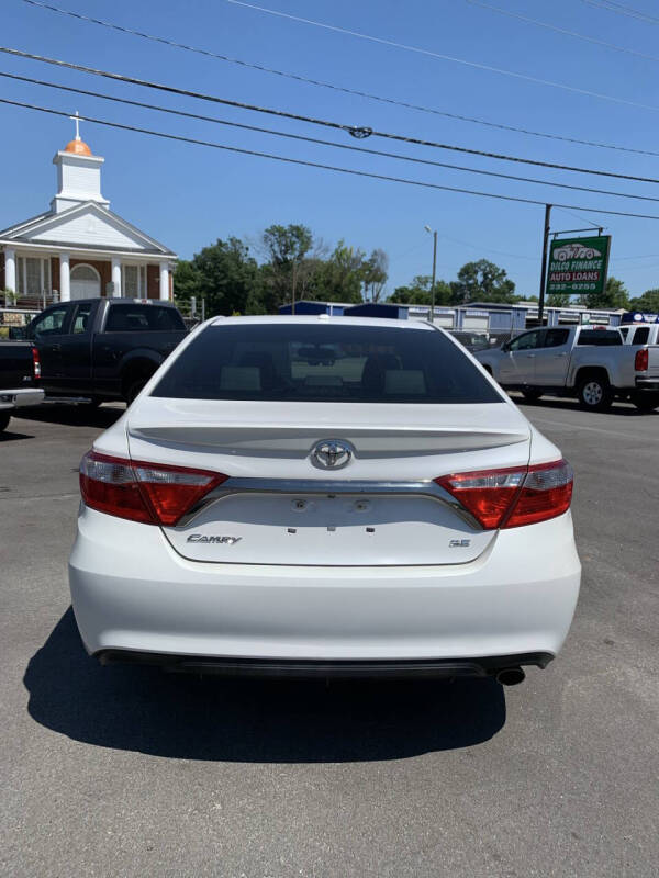 2016 Toyota Camry SE