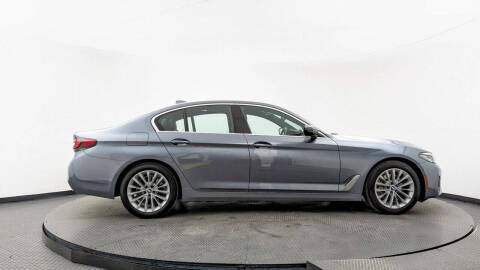 2022 BMW 5 Series 530i