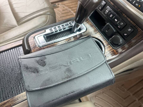 2016 GMC Acadia Denali