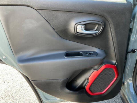 2016 Jeep Renegade Trailhawk