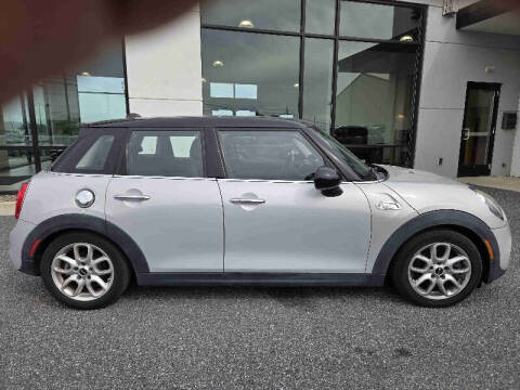 2016 MINI Hardtop 4 Door Cooper S