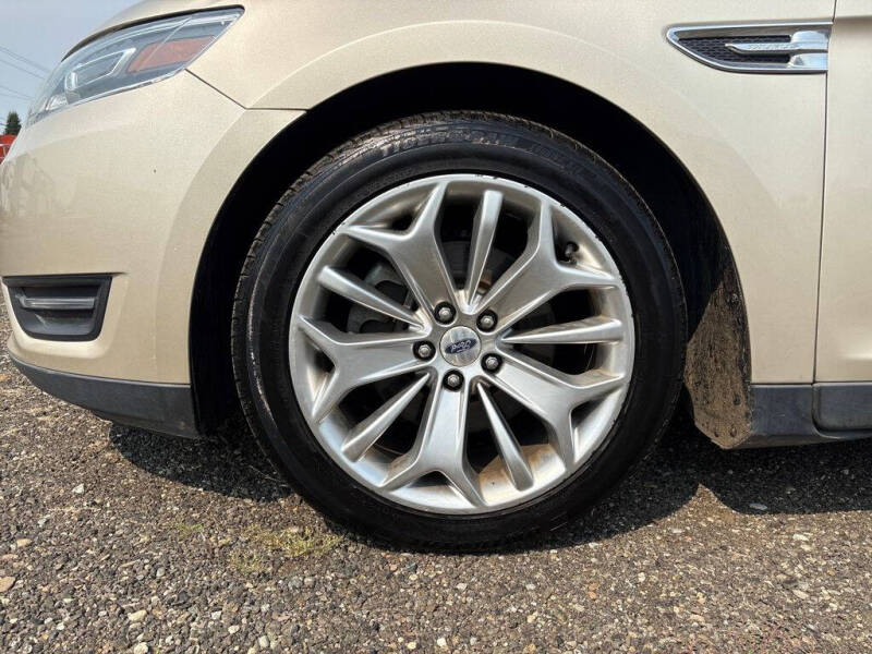 2018 Ford Taurus Limited