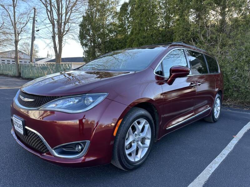 2017 Chrysler Pacifica for sale at Auto Cape in Hyannis MA