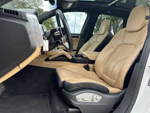 2017 Porsche Cayenne Platinum Edition