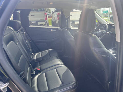 2022 Ford Escape Titanium