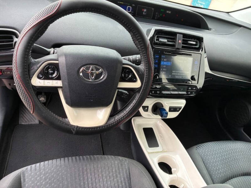 2016 Toyota Prius Three