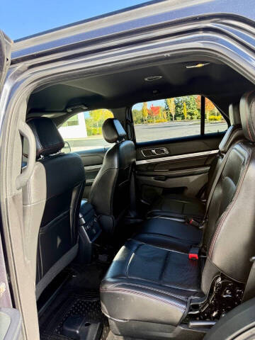 2017 Ford Explorer Sport