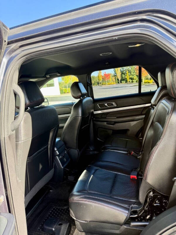 2017 Ford Explorer Sport