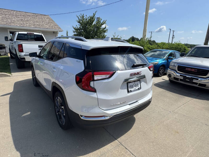 2023 GMC Terrain SLT