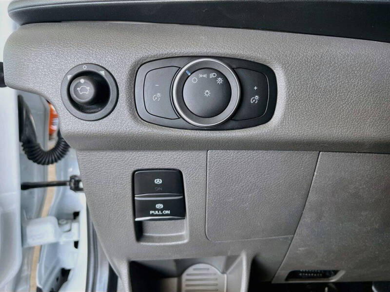 2025 Ford Transit 250