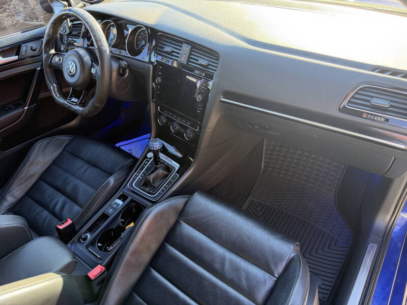 2016 Volkswagen Golf R 4Motion