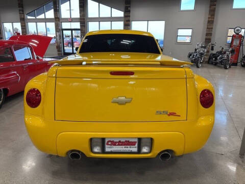 2004 Chevrolet SSR LS