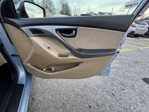 2012 Hyundai Elantra GLS