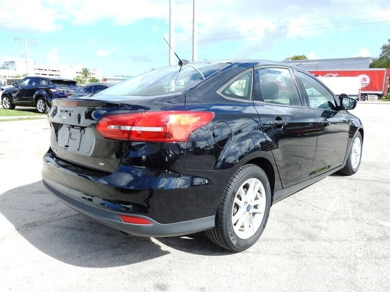 2017 Ford Focus  - $7,900